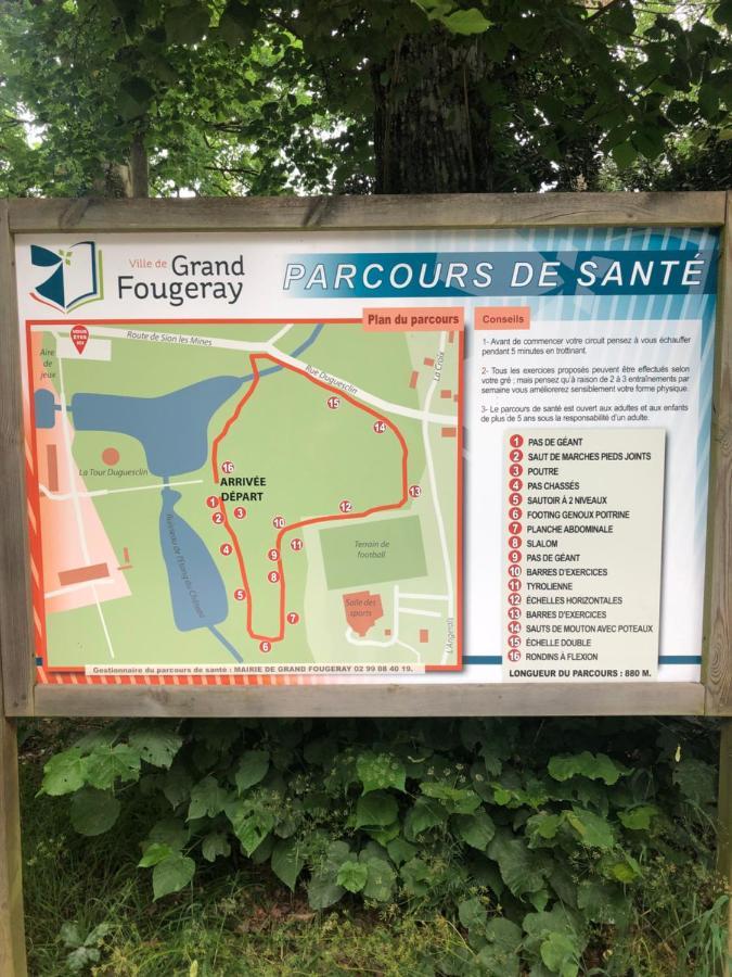 Апартаменты L'Etape De La Tour Grand-Fougeray Экстерьер фото